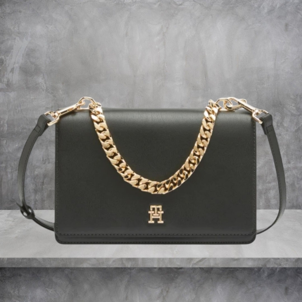 Tommy Hilfiger Bag - Refined Medium Crossover Black